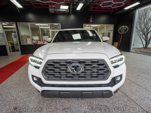 Certified 2023 Toyota Tacoma TRD Off-Road w/ TRD Premium Off Road Package image 6