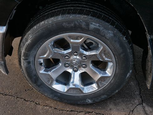 Used 2023 RAM 1500 Big Horn image 15