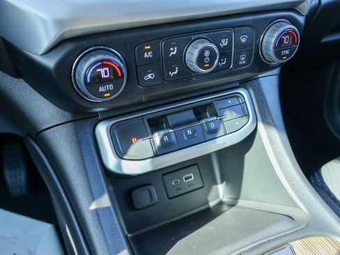 Used 2023 GMC Acadia SLE w/ Elevation Edition image 15