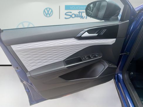 Certified 2024 Volkswagen Taos S FWD image 19
