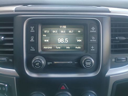 Used 2014 RAM 1500 Big Horn image 8