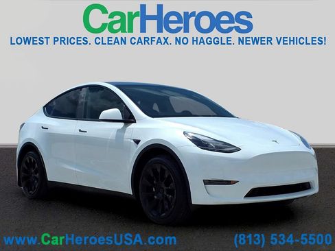 Used 2024 Tesla Model Y Long Range AWD/4WD image 1