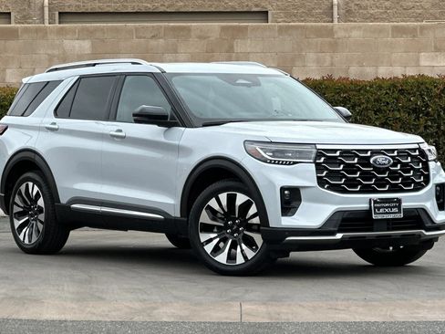 Used 2025 Ford Explorer Platinum w/ LUX Leather Package AWD/4WD image 2