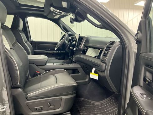 New 2026 RAM 2500 Limited AWD/4WD image 23