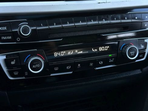 Used 2018 BMW 320i xDrive Sedan image 34