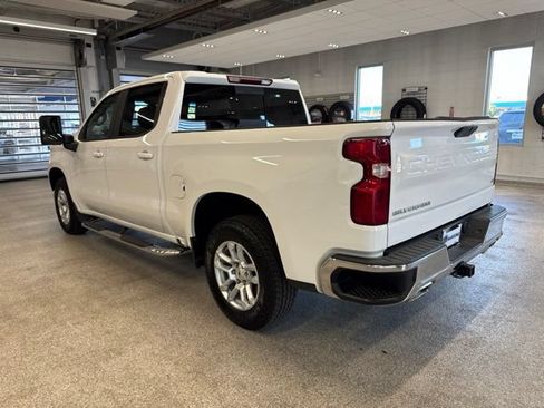 Certified 2021 Chevrolet Silverado 1500 LT w/ Z71 Off-Road Package AWD/4WD image 9