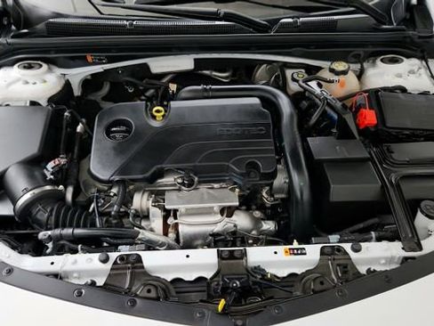 Used 2022 Chevrolet Malibu LT image 11