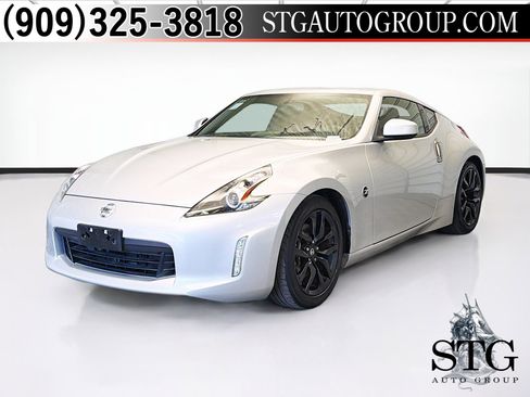 Used 2020 Nissan 370Z Coupe image 1