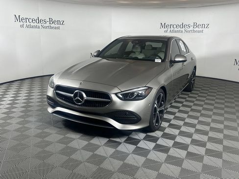 Used 2023 Mercedes-Benz C 300 Sedan image 3