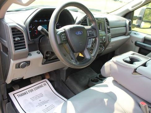 Used 2018 Ford F250 XL w/ Power Equipment Group image 21