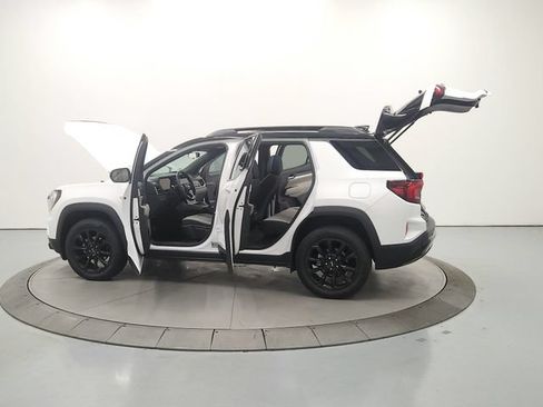 Used 2026 GMC Terrain Elevation AWD/4WD image 14
