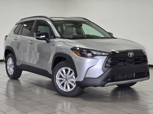 New 2026 Toyota Corolla Cross LE image 2