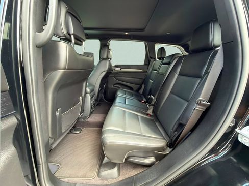Used 2019 Jeep Grand Cherokee High Altitude RWD image 21