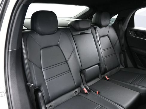 Certified 2026 Porsche Cayenne S AWD/4WD image 27