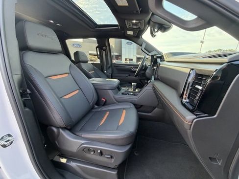 Used 2025 GMC Sierra 1500 AT4 w/ Technology Package image 23