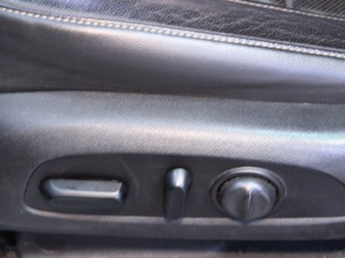 Used 2018 GMC Acadia SLT image 22