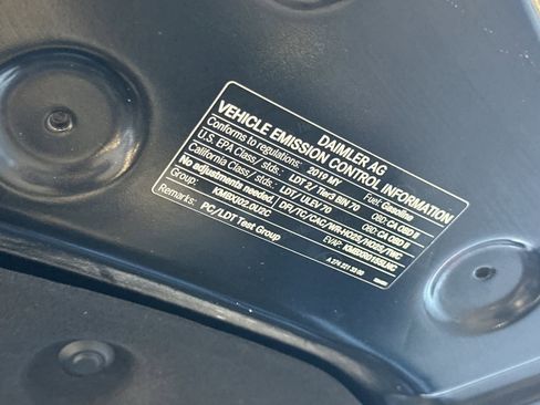 Used 2019 Mercedes-Benz GLC 300 4MATIC image 23