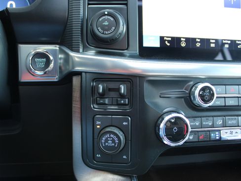 Used 2025 Ford F150 King Ranch AWD/4WD image 22