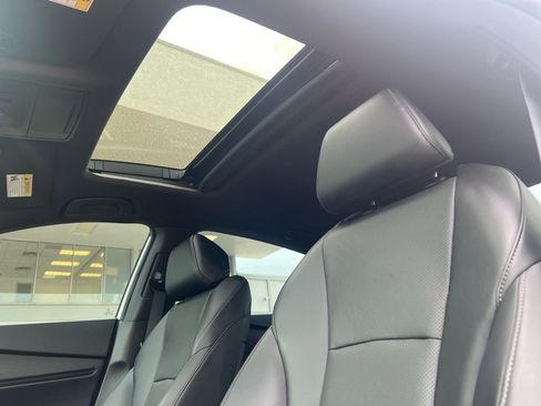 Used 2024 Honda Accord Sport image 14