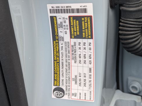 Used 2025 Volkswagen Jetta SE w/ Sunroof Package FWD image 40