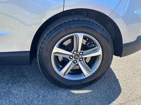 Used 2024 Ford Edge SEL w/ Convenience Package image 11