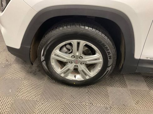 Used 2024 GMC Terrain SLE image 14