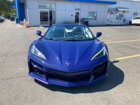 New 2025 Chevrolet Corvette E-Ray image 2