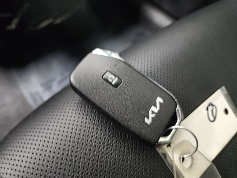 Used 2025 Kia Sportage X-Pro Prestige AWD/4WD image 37