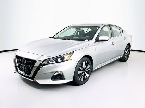 Used 2022 Nissan Altima 2.5 SV FWD image 3