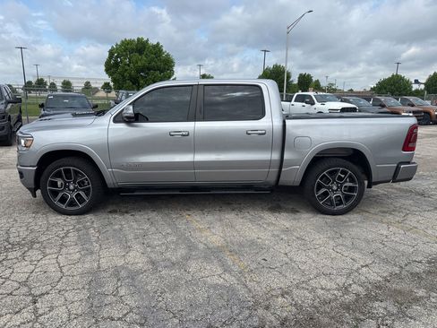 Used 2019 RAM 1500 Laramie AWD/4WD image 9