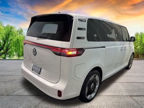 New 2025 Volkswagen ID. Buzz Pro S image 4