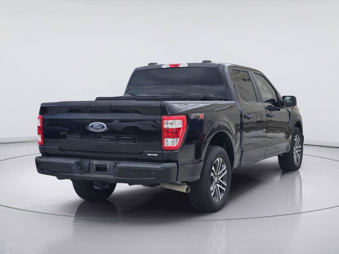 Used 2022 Ford F150 XL w/ STX Appearance Package RWD image 8