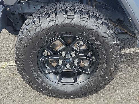 Used 2024 Jeep Wrangler Unlimited AWD/4WD image 8