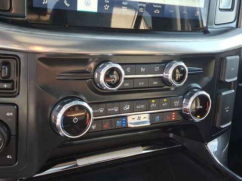 Used 2022 Ford F150 Lariat w/ Equipment Group 502A High AWD/4WD image 16