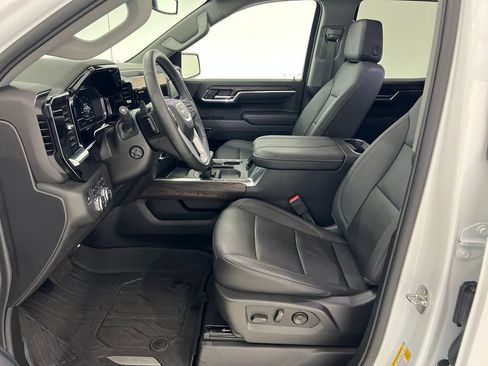 Used 2024 GMC Sierra 1500 SLT w/ SLT Premium Package AWD/4WD image 19