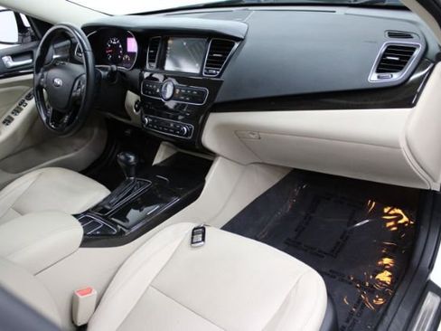 Used 2016 Kia Cadenza image 23