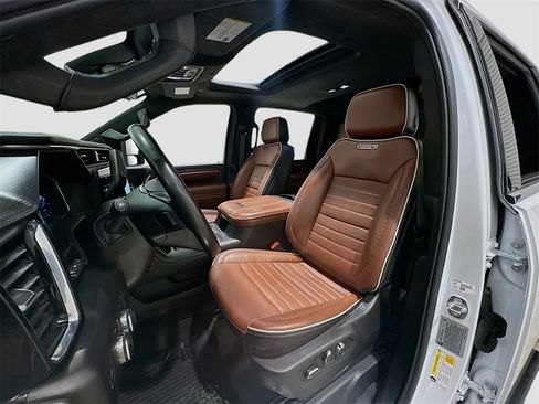 Used 2024 GMC Sierra 2500 Denali Ultimate w/ Max Trailering Package image 22