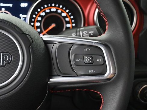 Used 2023 Jeep Gladiator Rubicon image 10