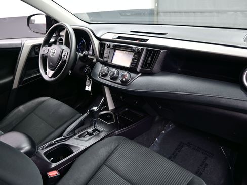 Used 2018 Toyota RAV4 LE w/ All Weather Liner Package image 14