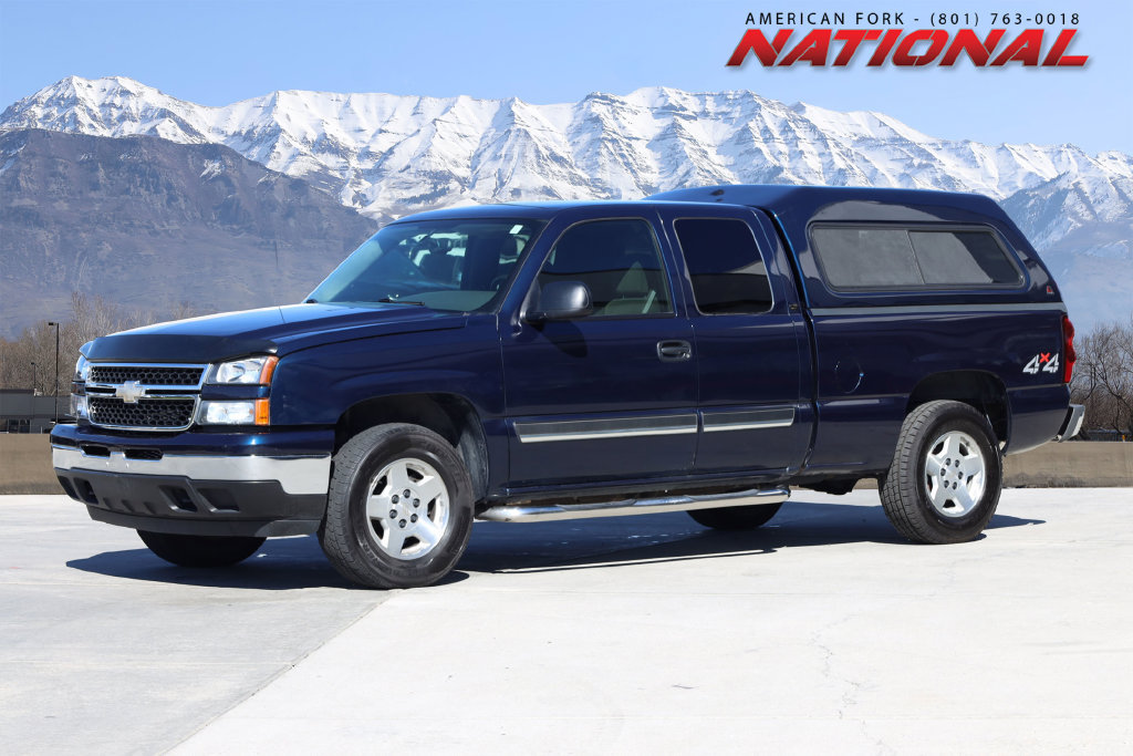Used 2006 Chevrolet Silverado 1500 LT w/ Light Duty Power Package AWD/4WD image 1