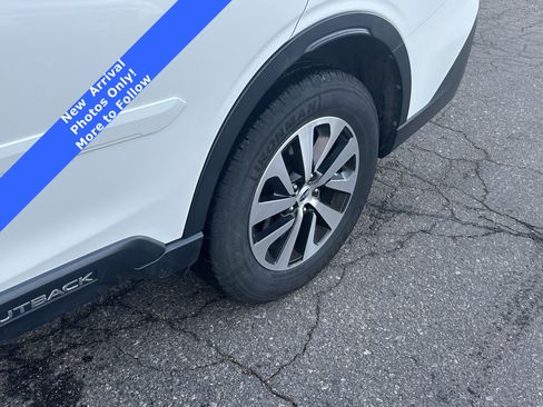 Used 2021 Subaru Outback Premium image 30