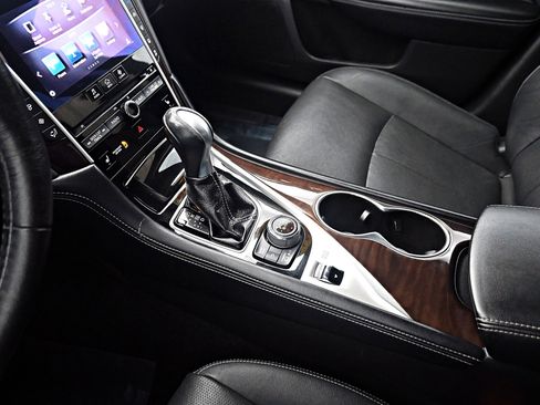 Used 2016 INFINITI Q50 3.0t Premium image 18