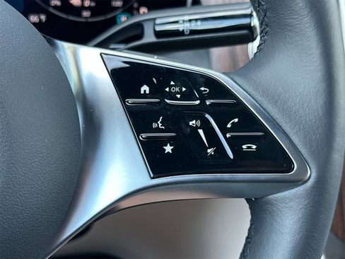 New 2025 Mercedes-Benz GLC 350e 4MATIC image 28