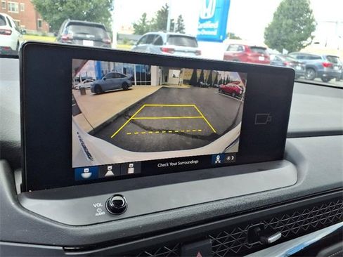 Used 2025 Honda Accord Sport image 19