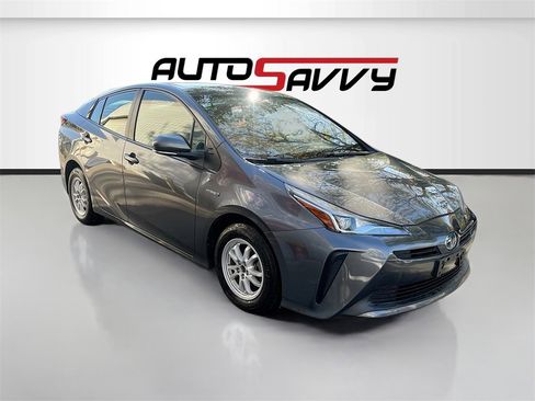 Used 2022 Toyota Prius image 1