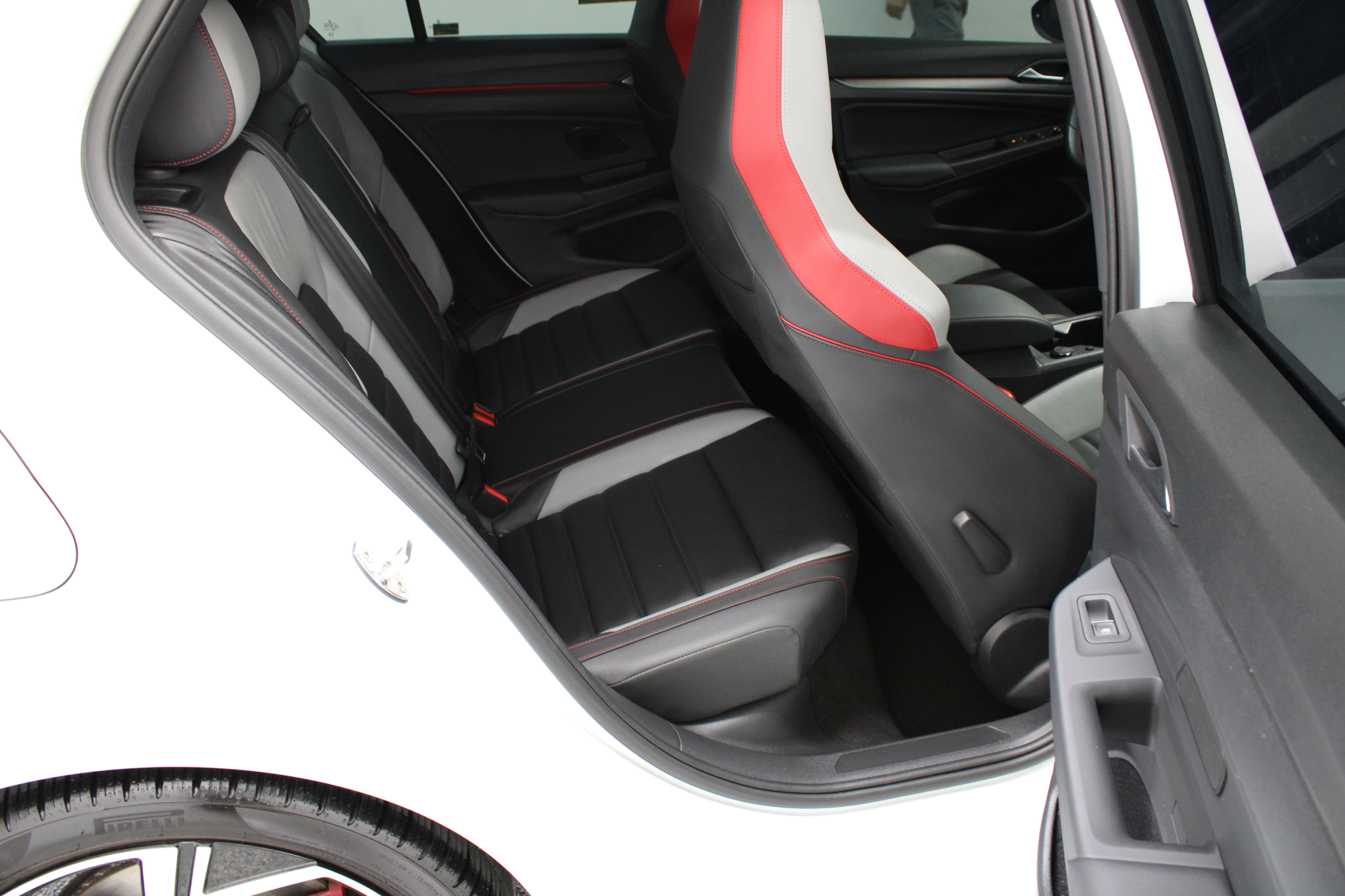 Used 2025 Volkswagen GTI SE FWD image 35