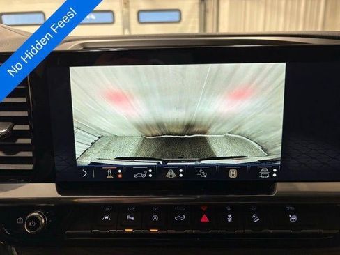 New 2026 GMC Sierra 1500 SLT image 11