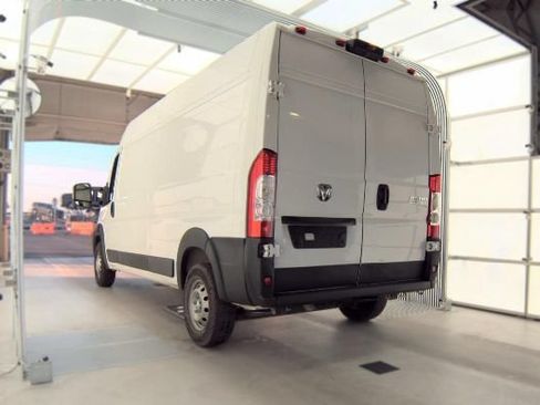Used 2023 RAM ProMaster 2500 FWD image 2
