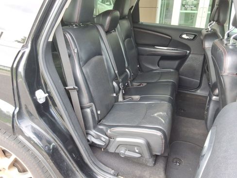 Used 2015 Dodge Journey R/T w/ Flexible Seating Group FWD image 31
