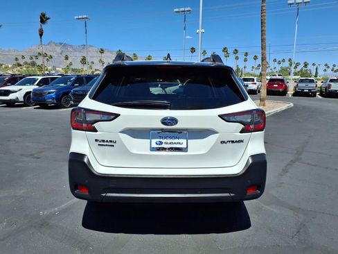 Used 2025 Subaru Outback Onyx Edition AWD/4WD image 11